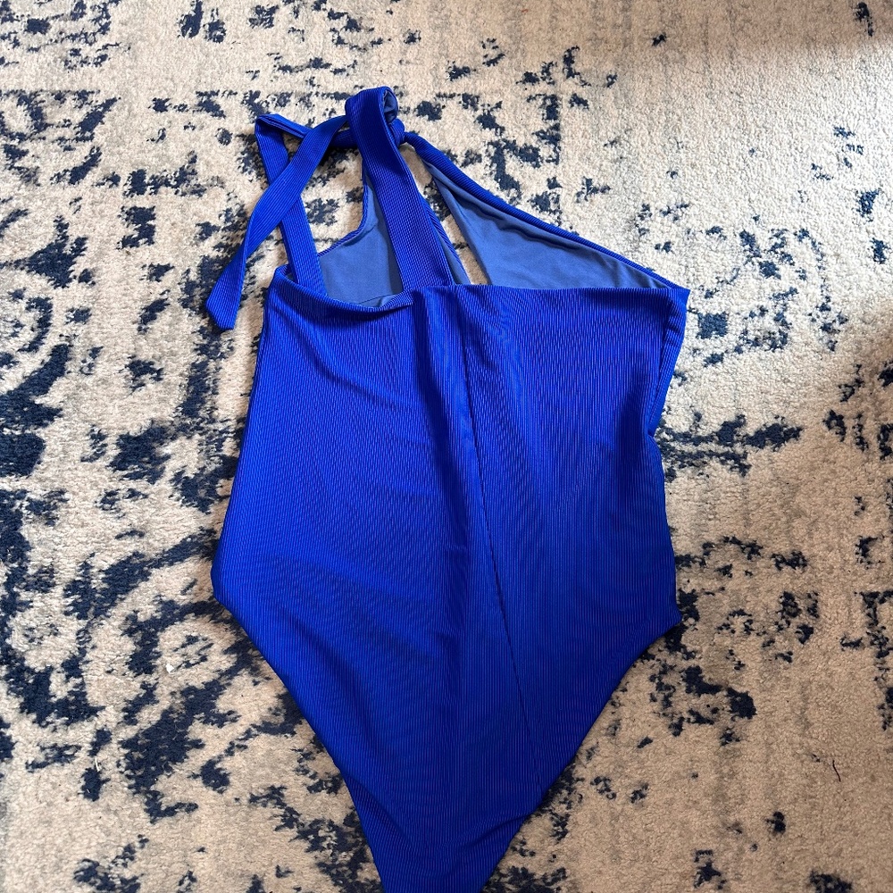 BEACH RIOT Asymmetric One Piece XL MSRP $168